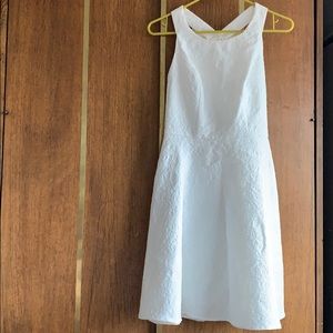 Jessica Simpson white dress